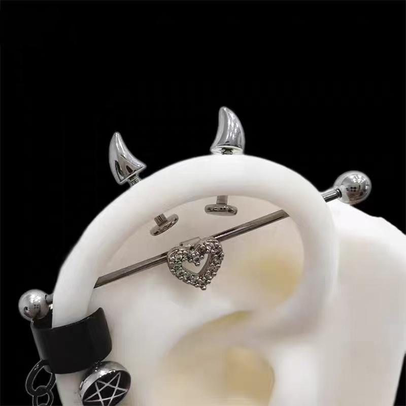 Anting Tindik Tanduk Setan Luc - Y2K Tech Accessories ulasan dan harga